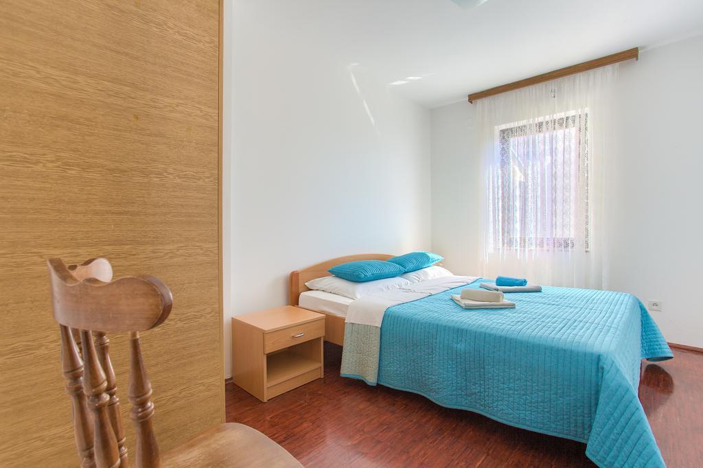 Apartments Vlatko Крк Экстерьер фото