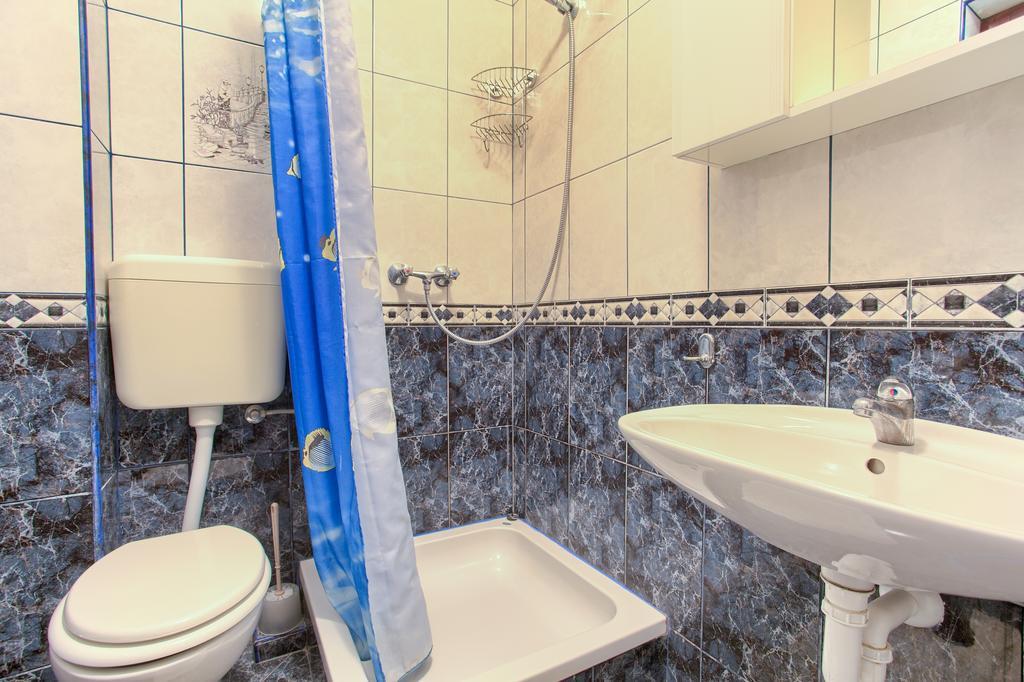 Apartments Vlatko Крк Экстерьер фото